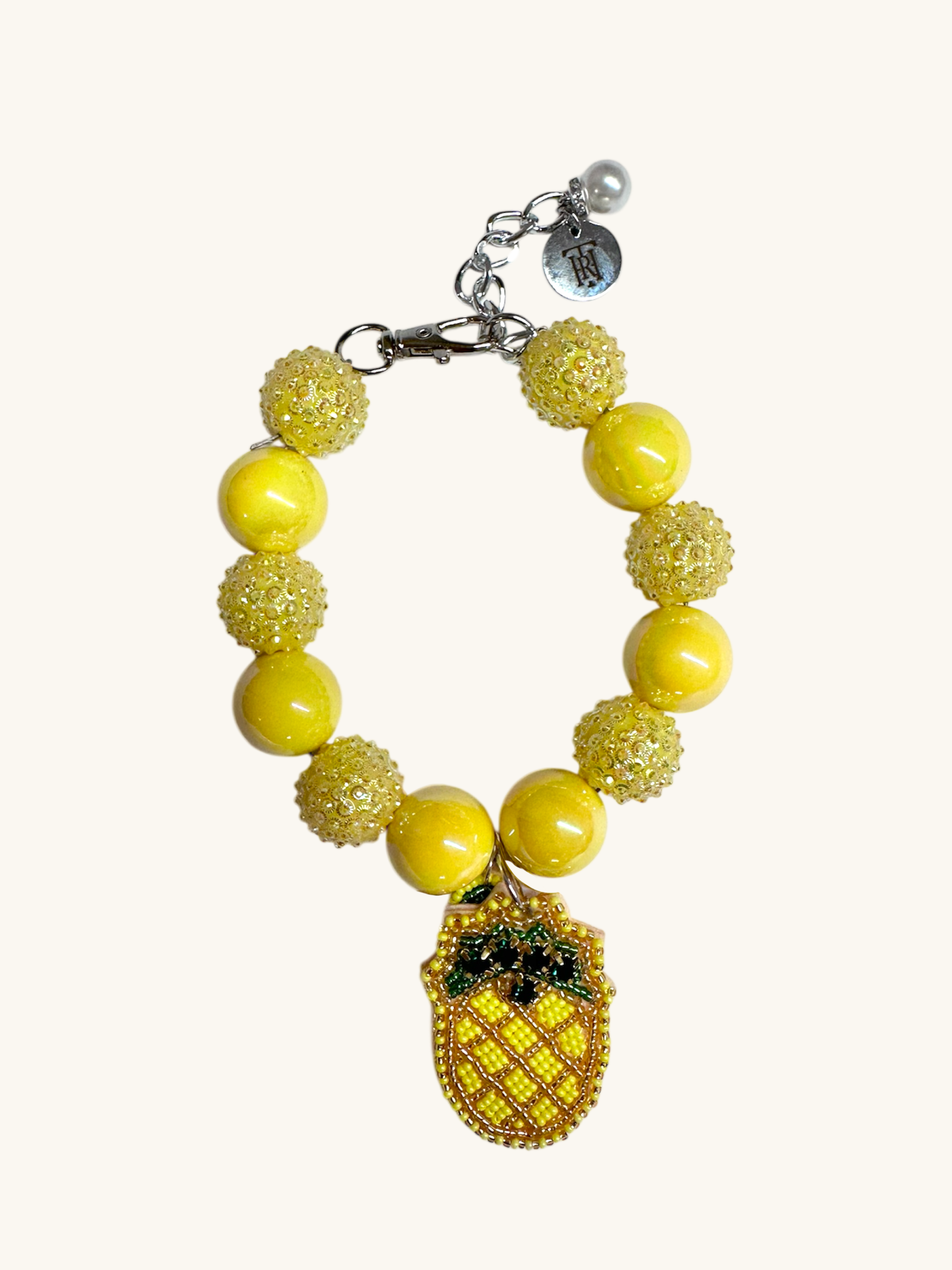 Luxury handmade pet necklaces by The Haus Royale—featuring elegant, pet-safe designs with pearls, beads, and premium materials. Perfect for stylish dogs and special occasions.