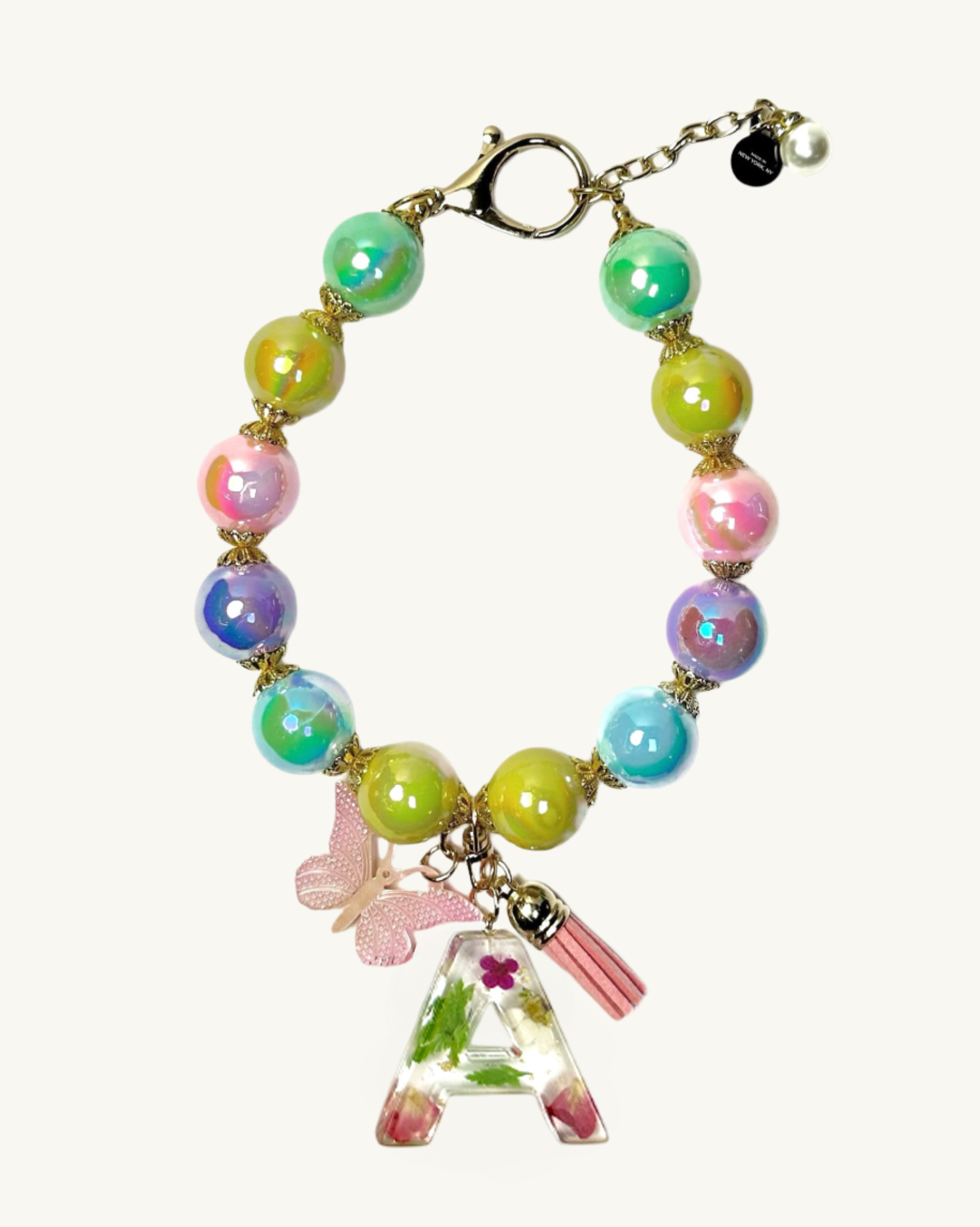 Luxury handmade pet necklaces by The Haus Royale—featuring elegant, pet-safe designs with pearls, beads, and premium materials. Perfect for stylish dogs and special occasions.