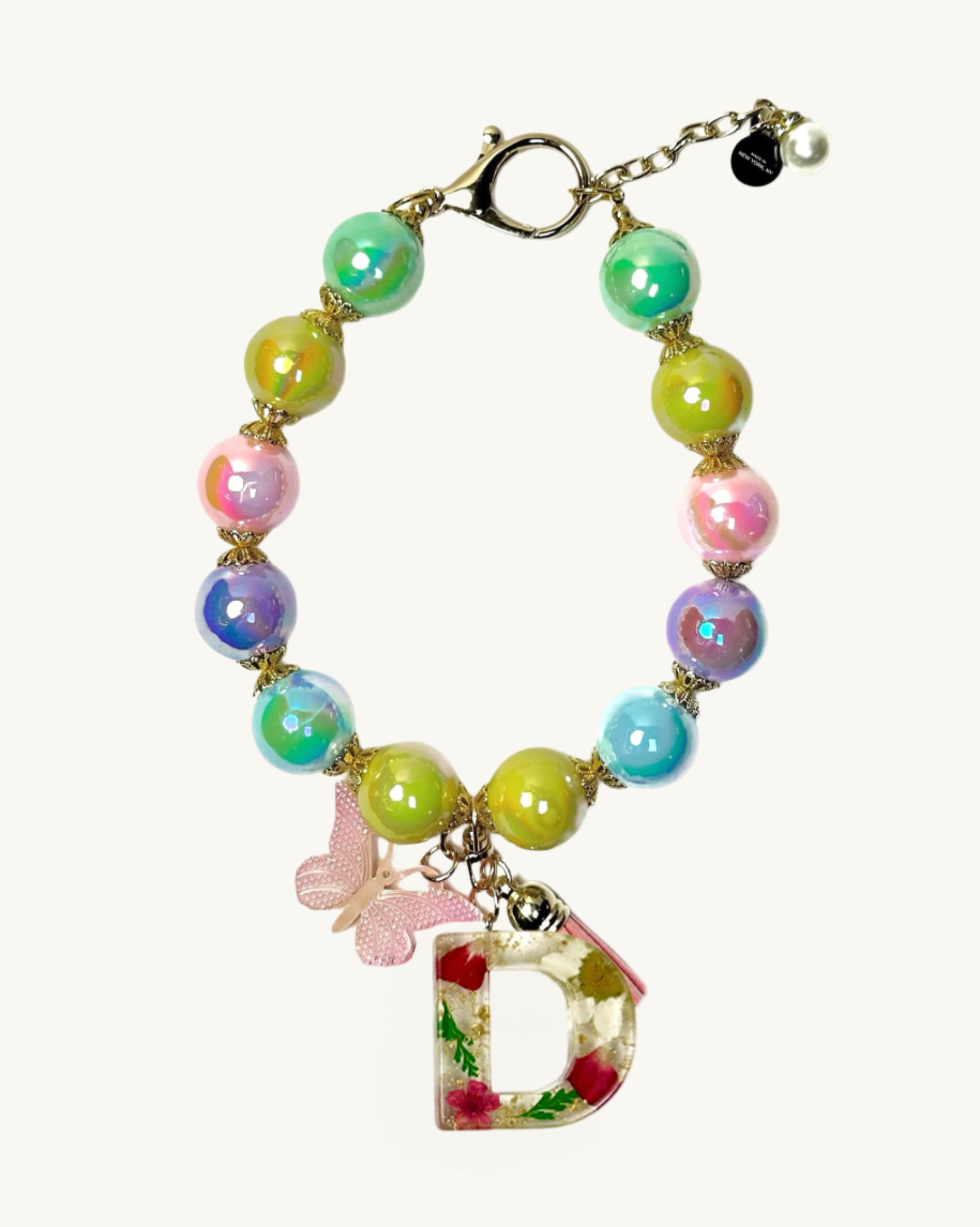 Luxury handmade pet necklaces by The Haus Royale—featuring elegant, pet-safe designs with pearls, beads, and premium materials. Perfect for stylish dogs and special occasions.