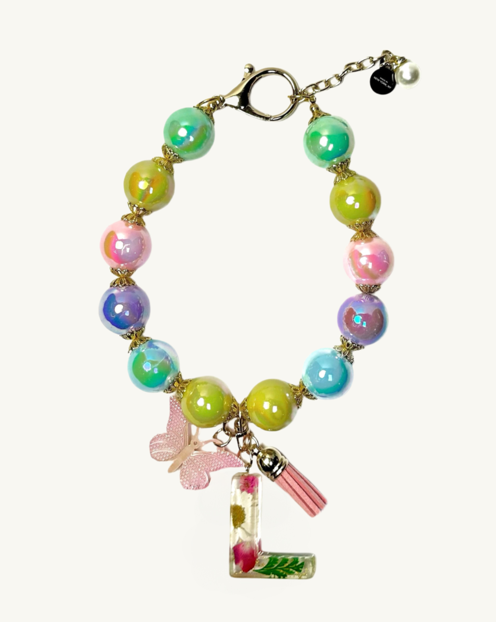 Luxury handmade pet necklaces by The Haus Royale—featuring elegant, pet-safe designs with pearls, beads, and premium materials. Perfect for stylish dogs and special occasions.