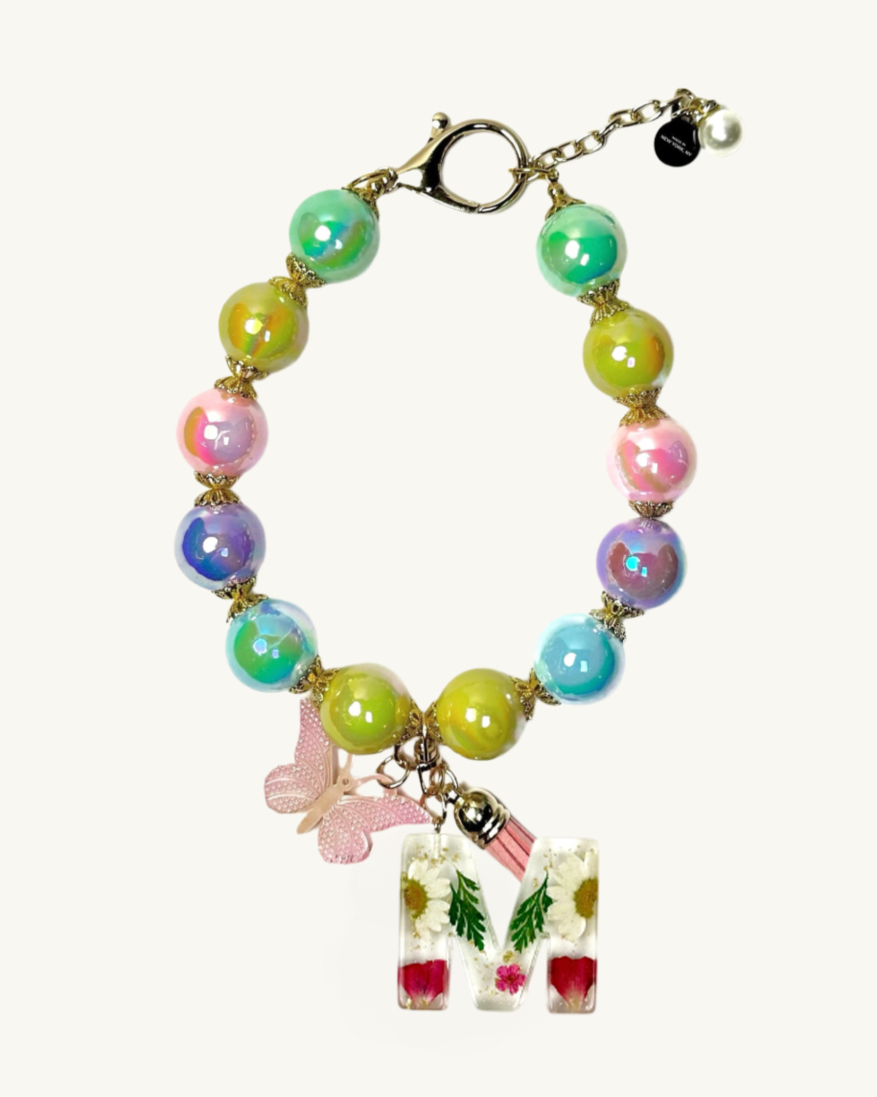 Luxury handmade pet necklaces by The Haus Royale—featuring elegant, pet-safe designs with pearls, beads, and premium materials. Perfect for stylish dogs and special occasions.